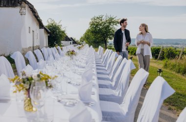 Tafeln im Weinviertel, © Weinviertel Tourismus / Creating Click