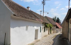 Kellergasse Hollabrunn, © Weinviertel Tourismus