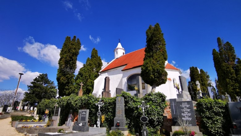 Kunigundenkirche mit Friedhof, © Weinstraße Weinviertel