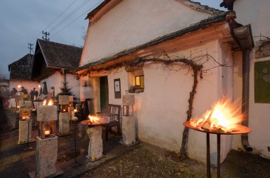 Adventmarkt in der Kellergasse in Hadres, © Niederösterreich Werbung / Claudia Schlager