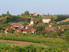 Retzbacher Wünschelrutenweg grenzüberschreitend, © Weinviertel Tourismus / Wolfgang Gerzer