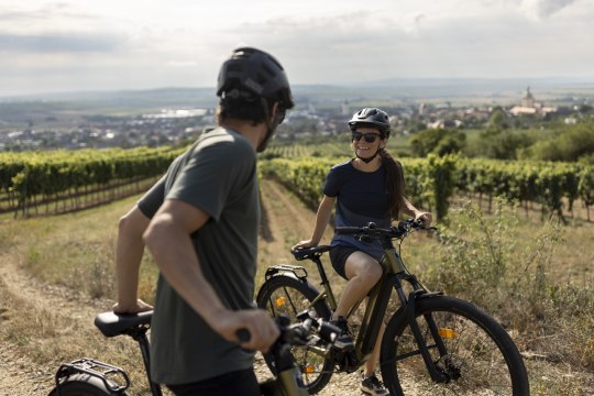 Schwingen Sie sich aufs Rad,, © Weinviertel Tourismus / Markus Frühmann