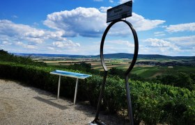 Traumhafter Ausblick ins Pulkautal, © Weinstraße Weinviertel