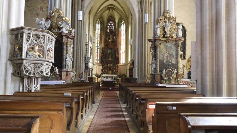 Pfarrkirche mit Blick Richtung Hochaltar, © Veigl Harald