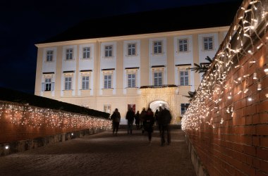 Adventmarkt auf Schloss Hof, © Niederösterreich Werbung / Claudia Schlager