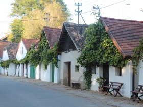 Kellergasse Hadres, © Weinviertel Tourismus