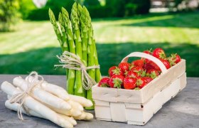 Erdbeeren & Spargel, © Fam Edlinger