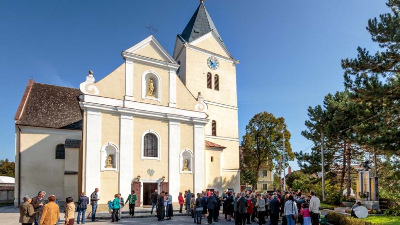 Kirchenplatz, © Gemeinde Prottes