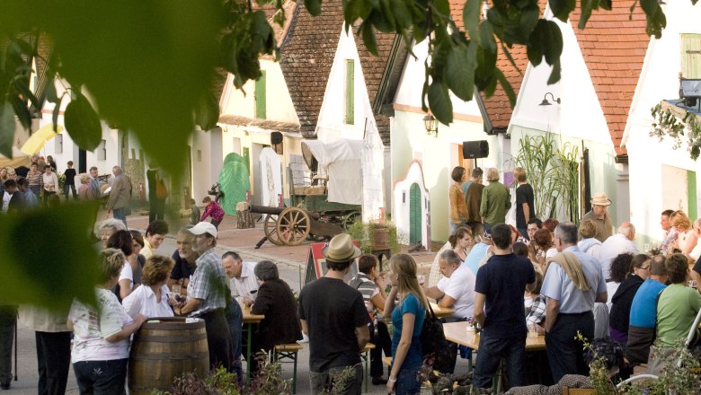 Off to the Weinviertel for the Lower Austrian wine autumn, © Weinviertel Tourismus / Lahofer