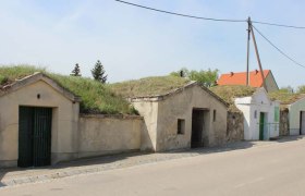 Schrattenberger Kellergasse, © Weinviertel Tourismus