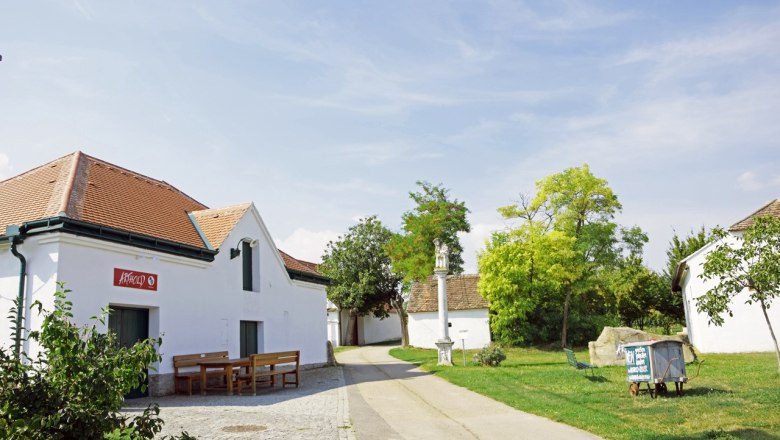 Kellergasse Maulavern - Familie Arthold, © Weingut Arthold