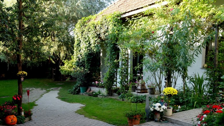 Idyllischer Innenhof - Erlebnishof Huber, © Erlebnishof Huber