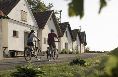 Radfahren im Weinviertel, © Weinviertel Tourismus / Markus Frühmann