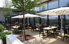 Chillige Terrasse beim Restaurant im W4, © W4