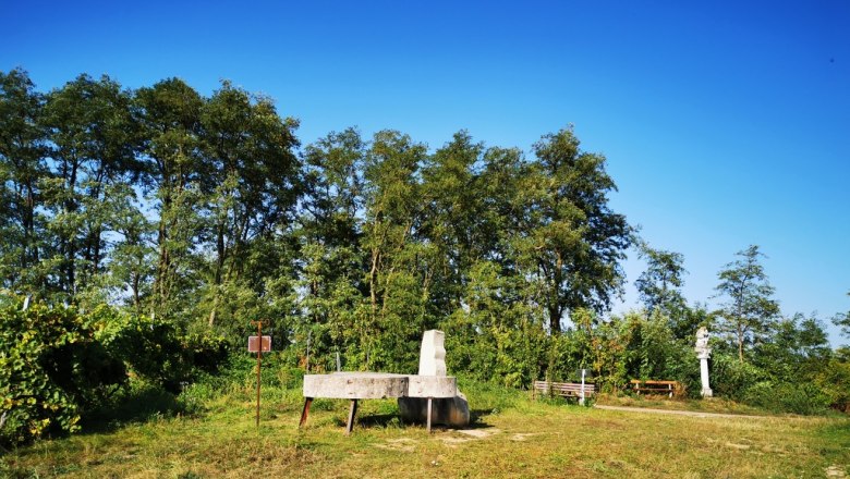 Ruhepol Urlaubskreuz, © Weinstraße Weinviertel