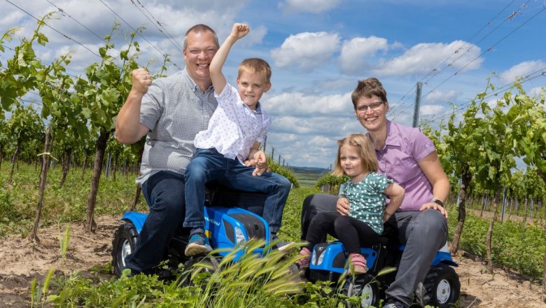 Die junge Familie von Markus Laurer, © Helge Woell